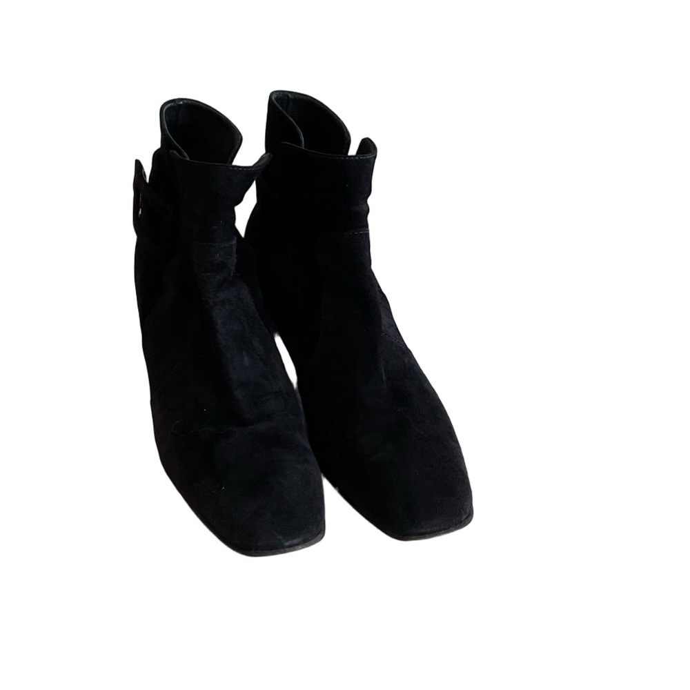 Roger Vivier Elegant Black Suede Ankle Boots with side buckle and block heel